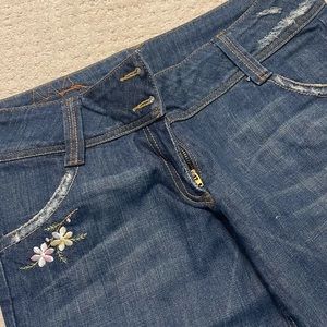 Very unique and beautiful wide leg boyfriend jeans